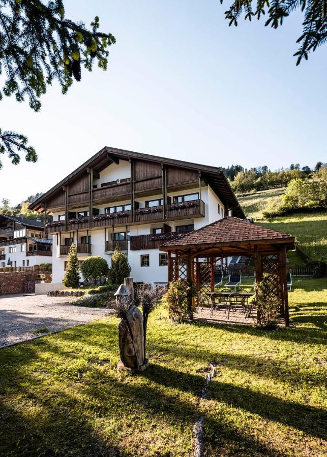 Raschoetzhof Фунес Екстер'єр фото